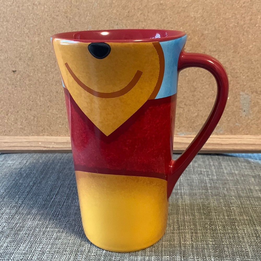 Disney Store Winnie the Pooh Bottom Face mug